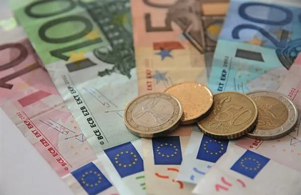 Državna SID banka je do konca lanskega leta iz  posojilnega sklada za mala in srednje velika podjetja  odobrila kredite 55 podjetjem. Med njimi jih je sedem s Primorskega. 