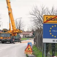 Deset let je za “padec” potreboval nadstrešek nad nekdanjo carinarnico v Solkanu