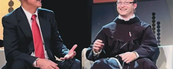 Nasmejana prijatelja na odru Osebnosti Primorske 2013 