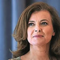 Francoski predsednik Francois Hollande je danes sporočil, da je končal skupno življenje z Valerie Trierweiler