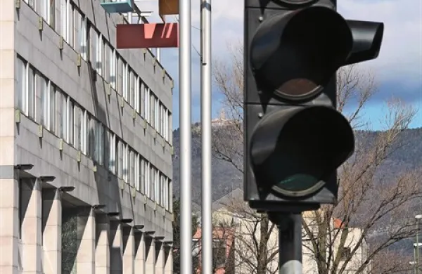Policija ovadila Hitovo kadrovnico