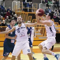 Jan Špan (pri metu) je v Grosupljem izsilil podaljšek, v katerem so prevladali Portorožani
