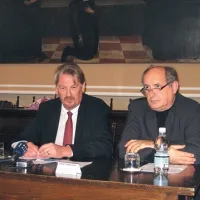 Bo Erik Stig Karlsson (levo) in Borut Smogavec sta vesela sodelovanja s piransko občino, ki uvaja nov sistem avtobusnih vozovnic
