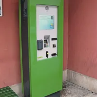 Stare kartomate so že zamenjali novi, ki pa še ne delujejo