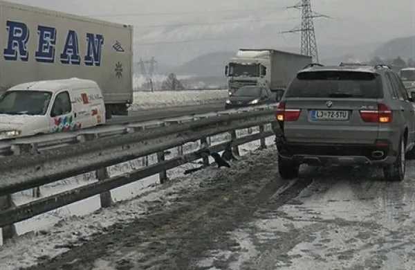 Zimske nevšečnosti v Senožečah februarja lani
