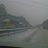 Sneg povzroča težave na primorski avtocesti
