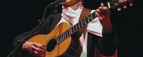 Baezova se uči sloven&scaron;čine
