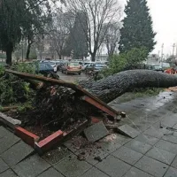 V Srbiji snega do pet metrov, na Hrva&scaron;kem pusto&scaron;i žled