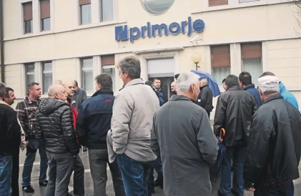 Delavci naj bi v začetku prihodnjega tedna vendarle dobili nekaj denarja