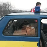 Za gasilci in ostalimi delavci je &scaron;e en naporen dan