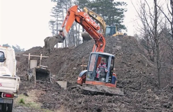 Občina želi  poravnane račune in korekten do izvajalcev. To pričakuje tudi od države.
