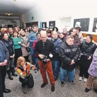 Na stene koprske upravne enote so obesili slike in fotografije, ki so jih ustvarili v enotah koprskega Varstveno delovnega centra (VDC)