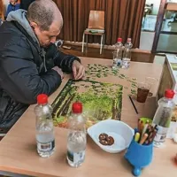 Pomoč prihaja z vseh strani
