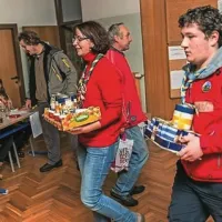 Pomoč prihaja z vseh strani