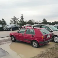 Ker SBI nima  denarja za celovite  rešitve, so  nekatera parkirna mesta za zaposlene težko dostopna,  pa čeprav  so   blizu bolnišnice  