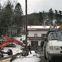 Popravljajo električno omrežje