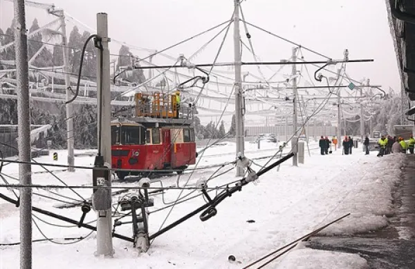 Tovorni vlaki so sinoči začeli voziti tudi na progi Koper-Ljubljana 
