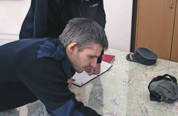 Na Idrijskem  se bodo enote še nekaj časa prebijale do številnih osamljenih kmetij na hribovjih od Vojskega do Godoviča in Črnega Vrha