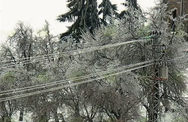 Na območju Elektra Primorska se je zmanjšalo število odjemalcev brez električne energije na 2891