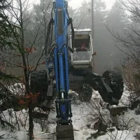 Ekipe so na terenu  tudi po 14 ur