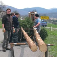 Vas klenih mo&scaron;kih in pogumnih žensk