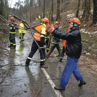 Pahor tokrat kot prostovoljec pomagal v Postojni