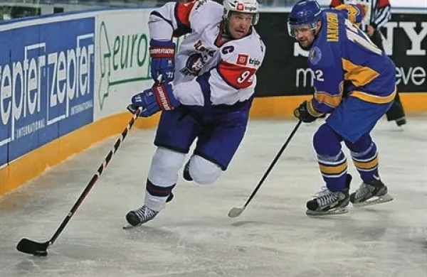 Slovenska hokejska reprezentanca bo v četrtek ob 13.30 odigrala prvo tekmo na zimskih olimpijskih igrah, na turnirju v Sočiju pa jim bodo na debiju nasproti stali Rusi