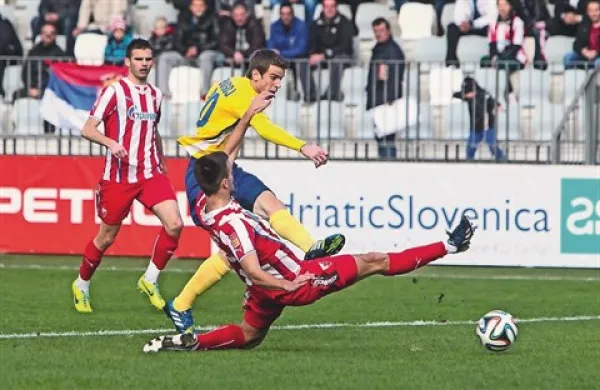 Crveno zvezdo so videli le gledalci v Kopru, v Novi Gorici je ne bodo