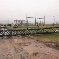 Ko bodo priklopili še lokalni daljnovod z Razdrtega, si bodo Postojnčani lahko oddahnili. Elektrikarje pa čaka še zahtevna obnova poškodovanega omrežja.