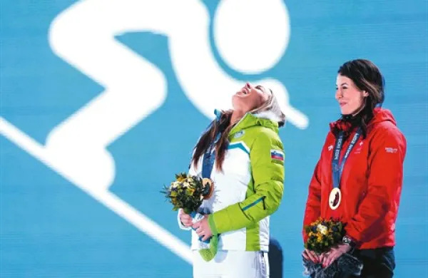 Katera je bila malenkost hitrejša, Tina Maze ali Dominique Gisin, ostaja skrivnost