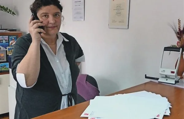 Diana Peloza prejemnikom italijanskih pokojnin že pošilja  obrazce, ki jih morajo izpolniti