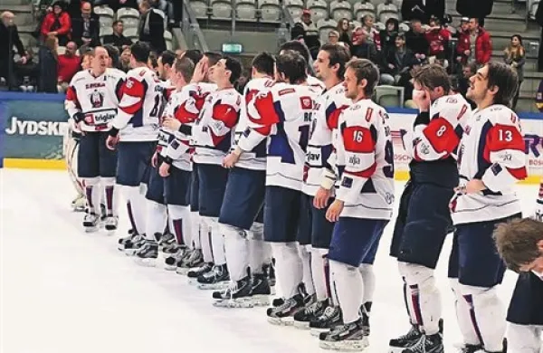 Slovenska hokejska reprezentanca je v zadnji tekmi predtekmovanja na olimpijskem turnirju v Sočiju v skupini A izgubila z ZDA z 1:5