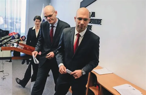 Protikorupcijska komisija ob navajanju Ortopedske bolnišnice Valdoltra, da je komisija naredila statistično analizo čakalnih vrst v bolnišnici na podlagi netočnih podatkov, opozarja, da je analizo naredila na podlagi podatkov iz bolnišnice
