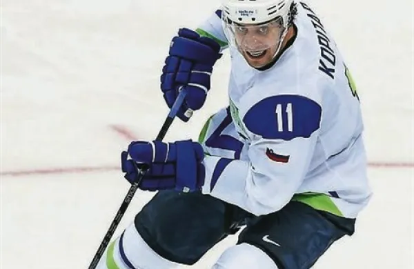 V članku z naslovom Anže Kopitar pomagal Sloveniji raztrgati Avstrijo je ESPN poudaril, da je Anže Kopitar mlajši z zadetkom v šesti minuti še nadgradil izkušnjo igranja pod vodstvom svojega očeta na velikem mednarodnem tekmovanju