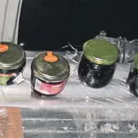 V kozarcih ni bila slivova, ampak bolj opojna “marmelada”