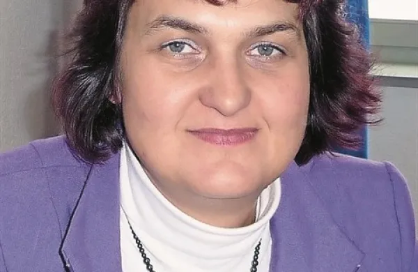 Darja Hauptman: “Družinski dopust med šolskimi počitnicami smo načrtovali in vplačali že dva meseca prej, zahteva za izredno sejo je prišla v začetku februarja.”