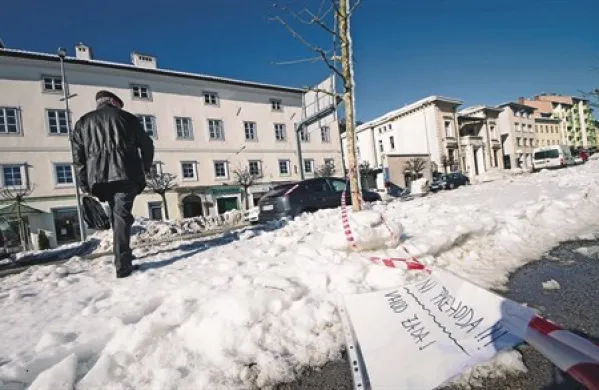 Oškodovanci, ki so v času od 30. januarja do 10. februarja letos na kmetijskih zemljiščih, objektih in drugi infrastrukturi utrpeli škodo zaradi poplav, visokega snega in žleda, imajo do 14. marca letos čas, da prijavijo škode