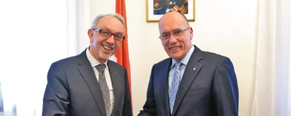 Igor Simčič (desno)  z zunanjim ministrom  Monaka Joséjem Badio