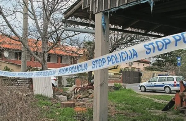 Obtožena umora v Čežarjih marca lani, Marko Markovič in Kosta Aleksandrov, tudi na glavni obravnavi nista priznala krivde, na vprašanja pa nista odgovarjala