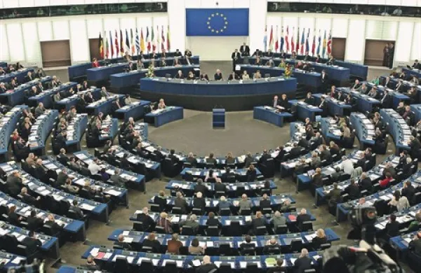 V Evropski parlament si želi vsaj 16 slovenskih strank, društev ali posameznikov