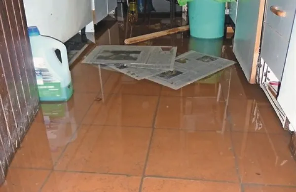 Vsaka poplava bivalnih prostorov lahko ogrozi zdravje ljudi