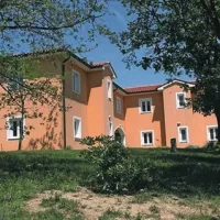 Gradbena inšpekcija je izdala odločbo o rušenju kompleksa v Cetorah nad Izolo,  ki naj bi bil vreden 1,8 milijona evrov