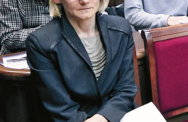 Izvedenka Milena Špenger Benko je včeraj spet odgovarjala na številna  vprašanja