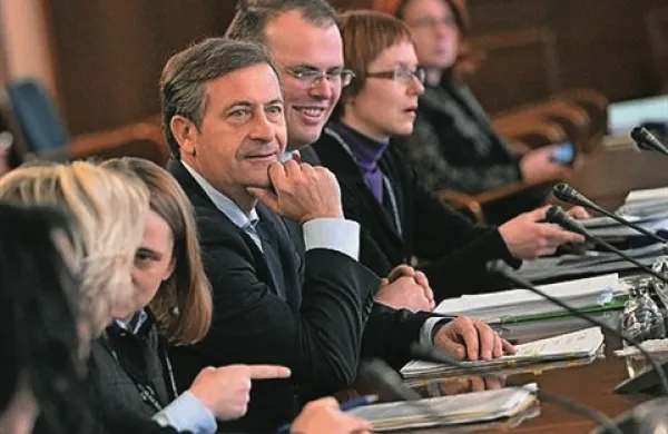 Minister za zunanje zadeve Karl Erjavec na seji odbora državnega zbora za zunanjo politiko