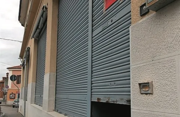 Zaradi težav Tržaške knjigarne bo čez dva dni vrata zaprla njena  openska podružnica, čeprav je poslovala dobro