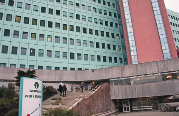 Šempetrska bolnišnica se je znašla pod drobnogledom javnosti zaradi domnevne korupcije pri naročanju zdravil
