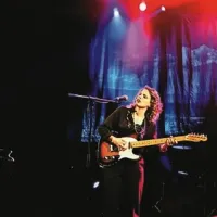 Anna Calvi je včeraj očarala občinstvo v ljubljanskem Kinu Šiška