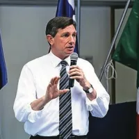 Pahor v Kopru o krizi v Ukrajini, v Izoli pa o boleznih srca in ožilja