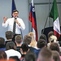 Predsednik Borut Pahor se je danes udeležil pogovora s koprskimi študenti
