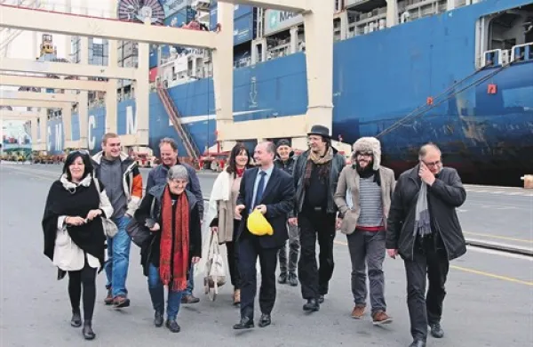 Umetniki v pristani&scaron;ču, izkupiček za odpravljanje posledic ujme